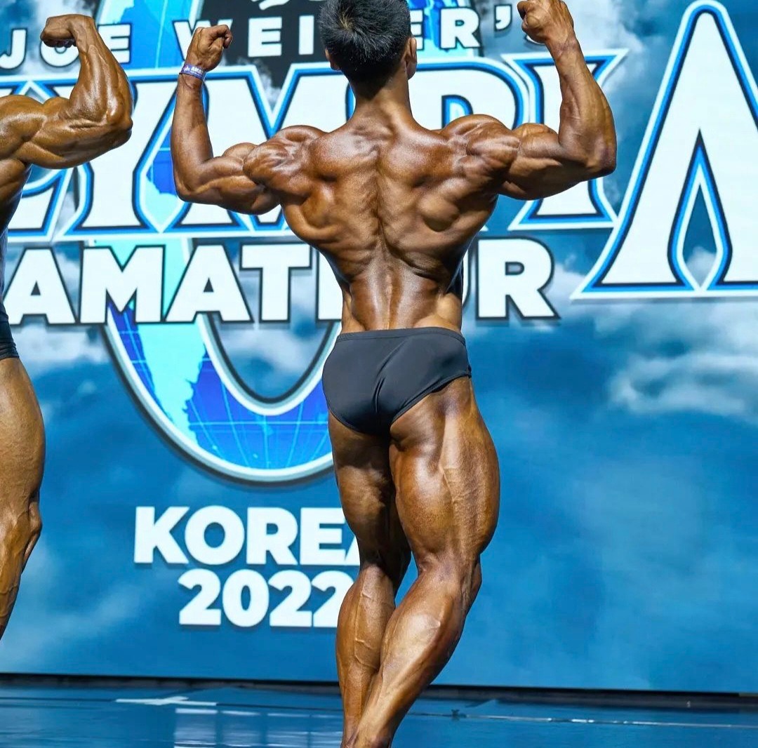 문지헌 프로 백 포즈